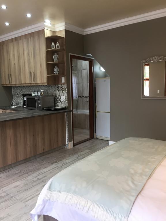 Rozenhof Guest Cottages Джордж Екстериор снимка