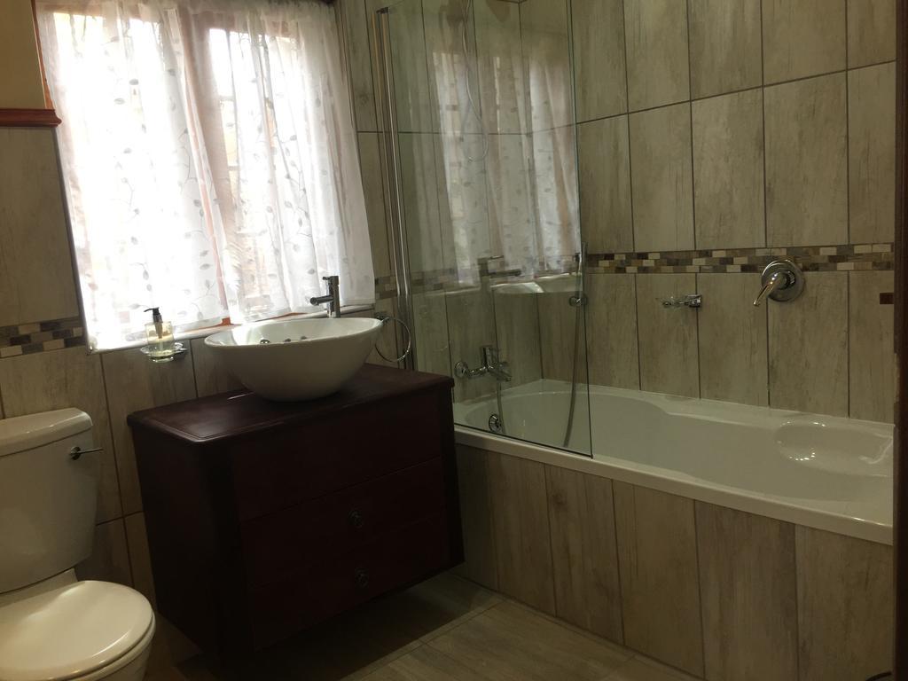 Rozenhof Guest Cottages Джордж Екстериор снимка