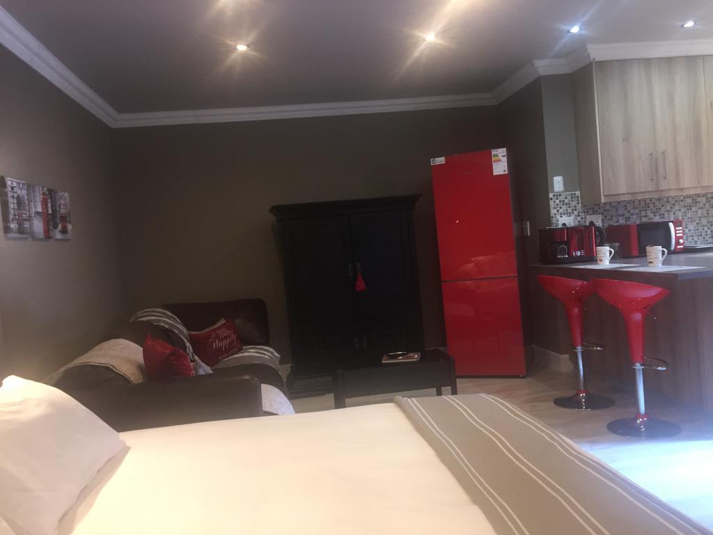 Rozenhof Guest Cottages Джордж Екстериор снимка